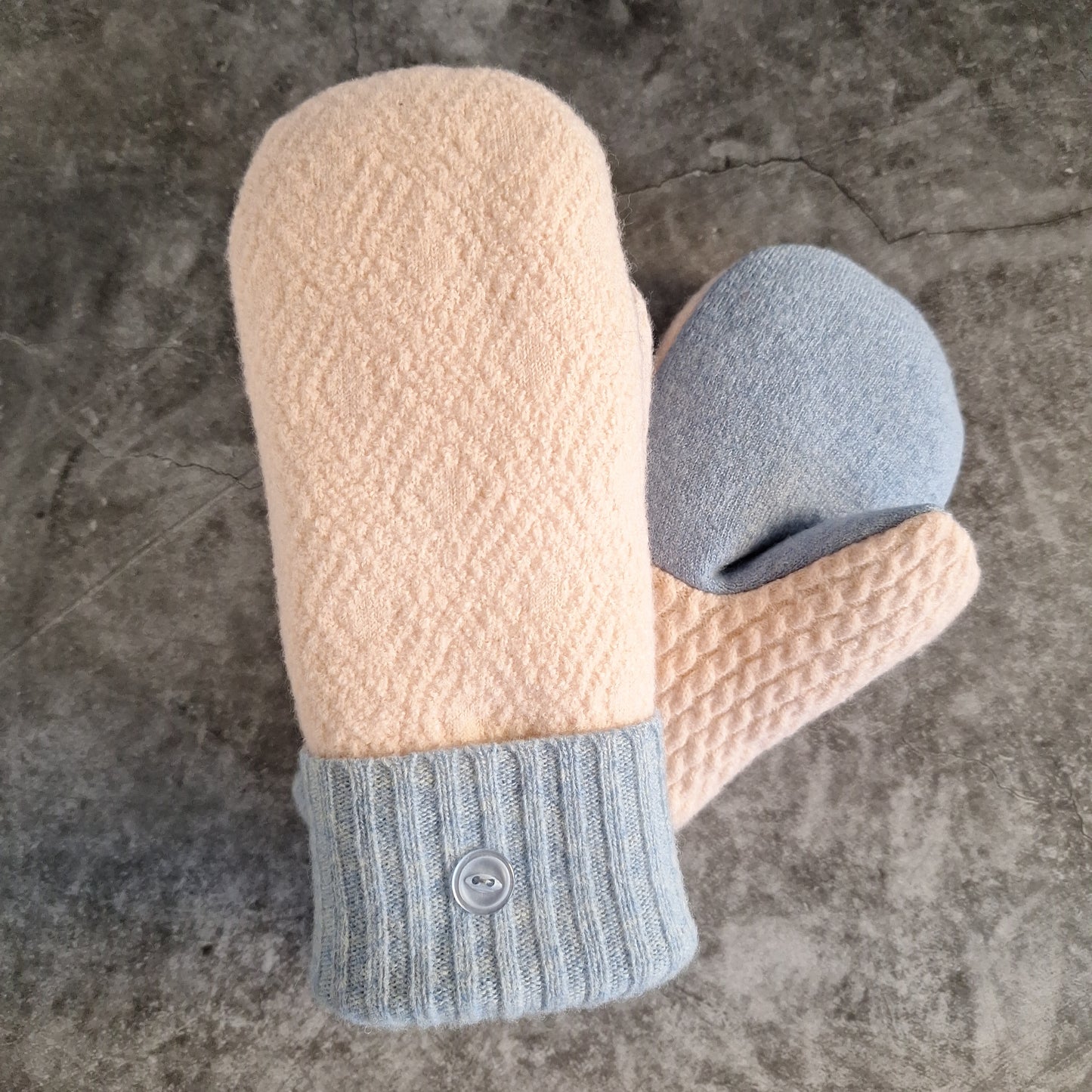 Small- Perfect Pink -Pure Wool Mitt