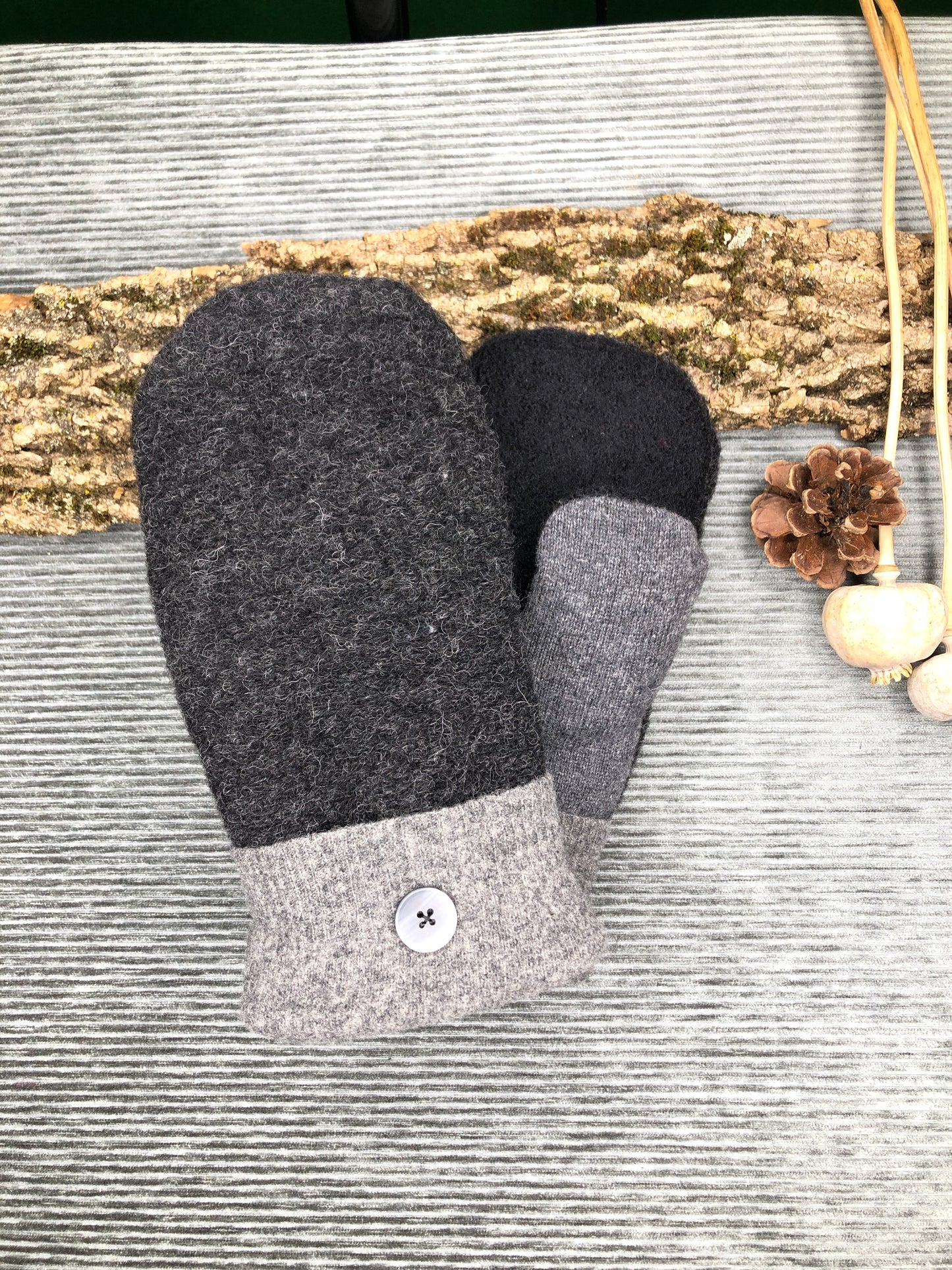 Large- Pure Wool Mitt- All the Greys